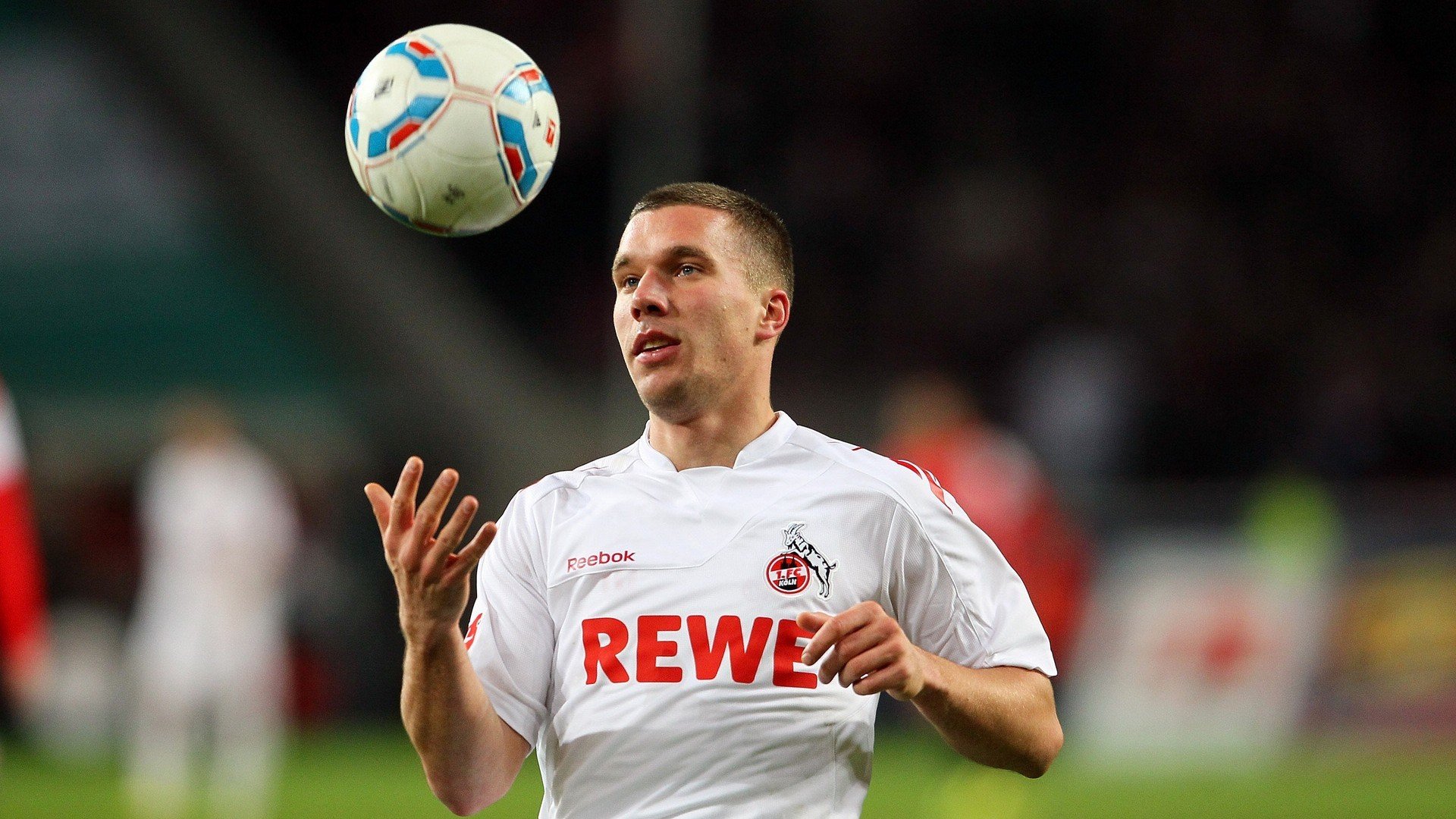 法国橄榄球赛事吸引更多媒体关注，全球粉丝基础扩大，法国橄榄球日历